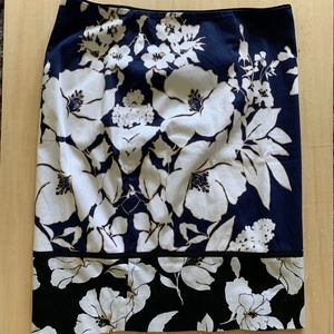 White House Black Market Floral Pencil Skirt